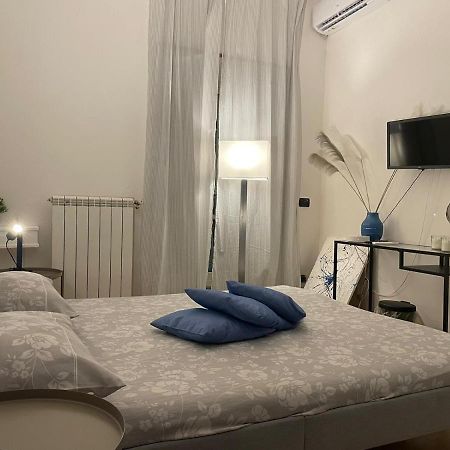Ventoblu In Centro Napoli Apartment Bagian luar foto